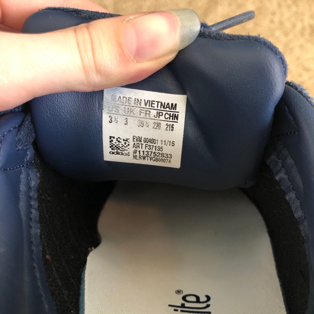 adidas - Picture 4 of 5